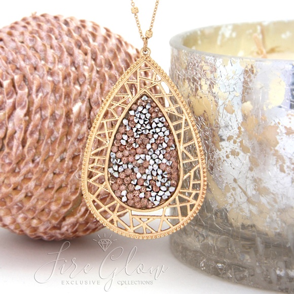 Filigree Teardrop Necklace Rose Gold Rhinestone - Picture 6 of 8
